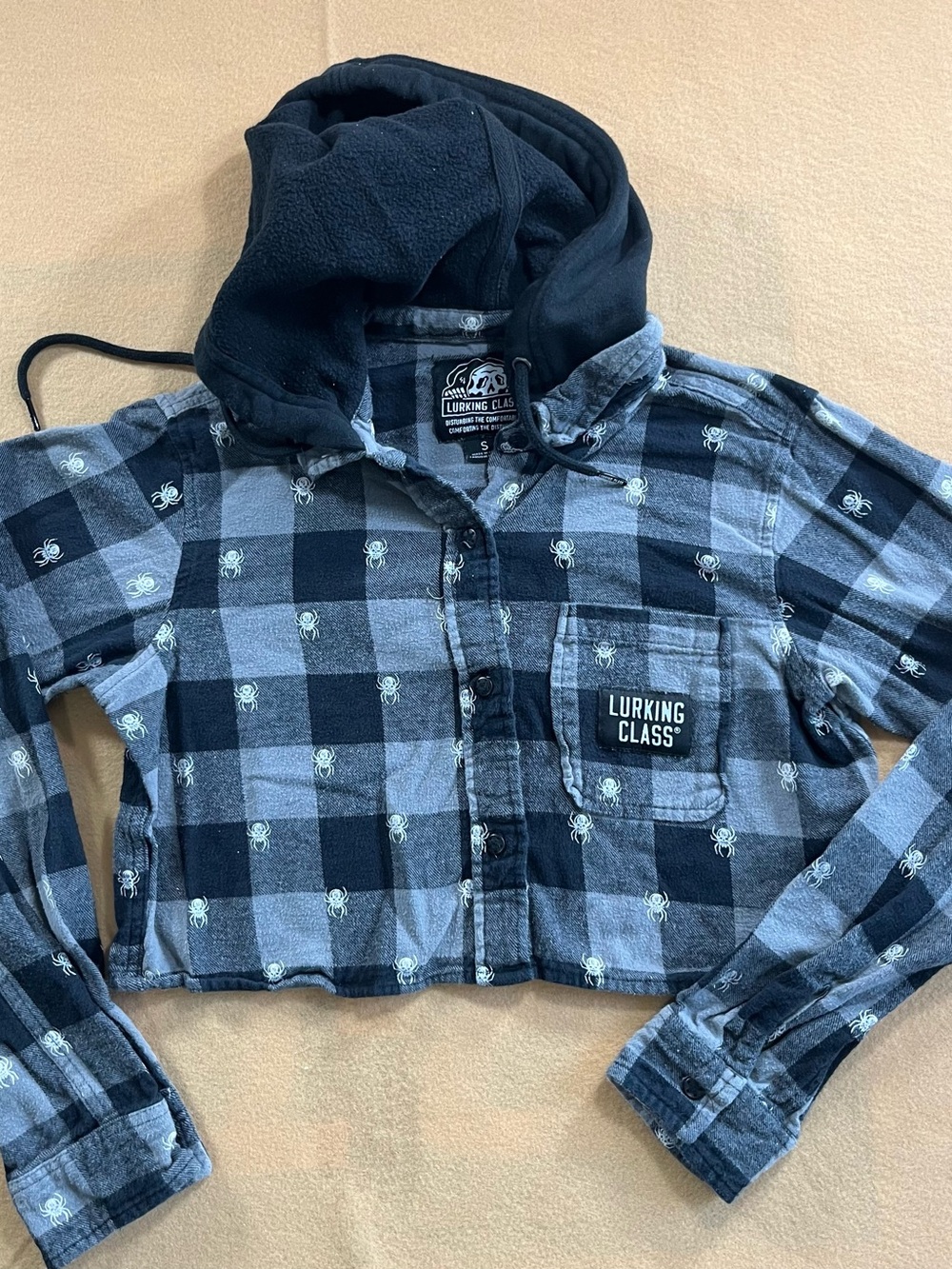 Lurking Class by Sketchy Tank Spider Plaid Hooded Cropped Flannel Shirt Womens S